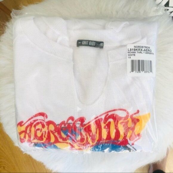 Knit Riot Aerosmith Notch Neck Thermal Top, Classic Rock, Aerosmith, Size 1X NWT - Picture 5 of 8